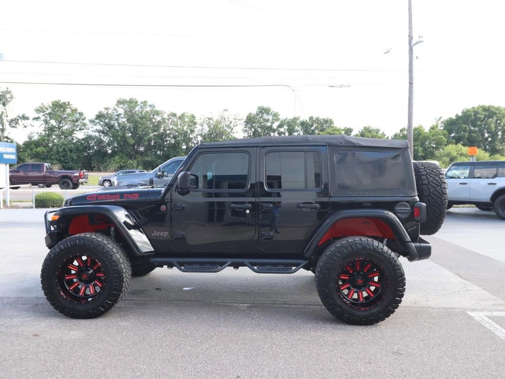 Used 2022 Jeep Wrangler Unlimited Rubicon AWD/4WD image 2