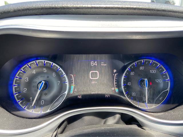 Used 2025 Chrysler Pacifica Limited FWD image 30