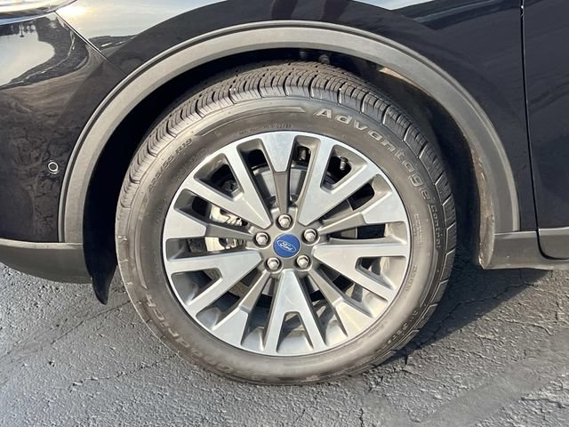 Certified 2020 Ford Escape Titanium AWD/4WD image 10