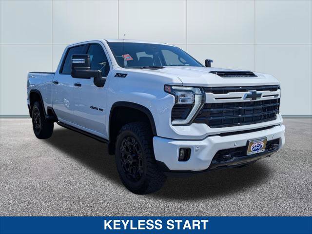 Used 2024 Chevrolet Silverado 2500 LTZ w/ LTZ Plus Package AWD/4WD image 7