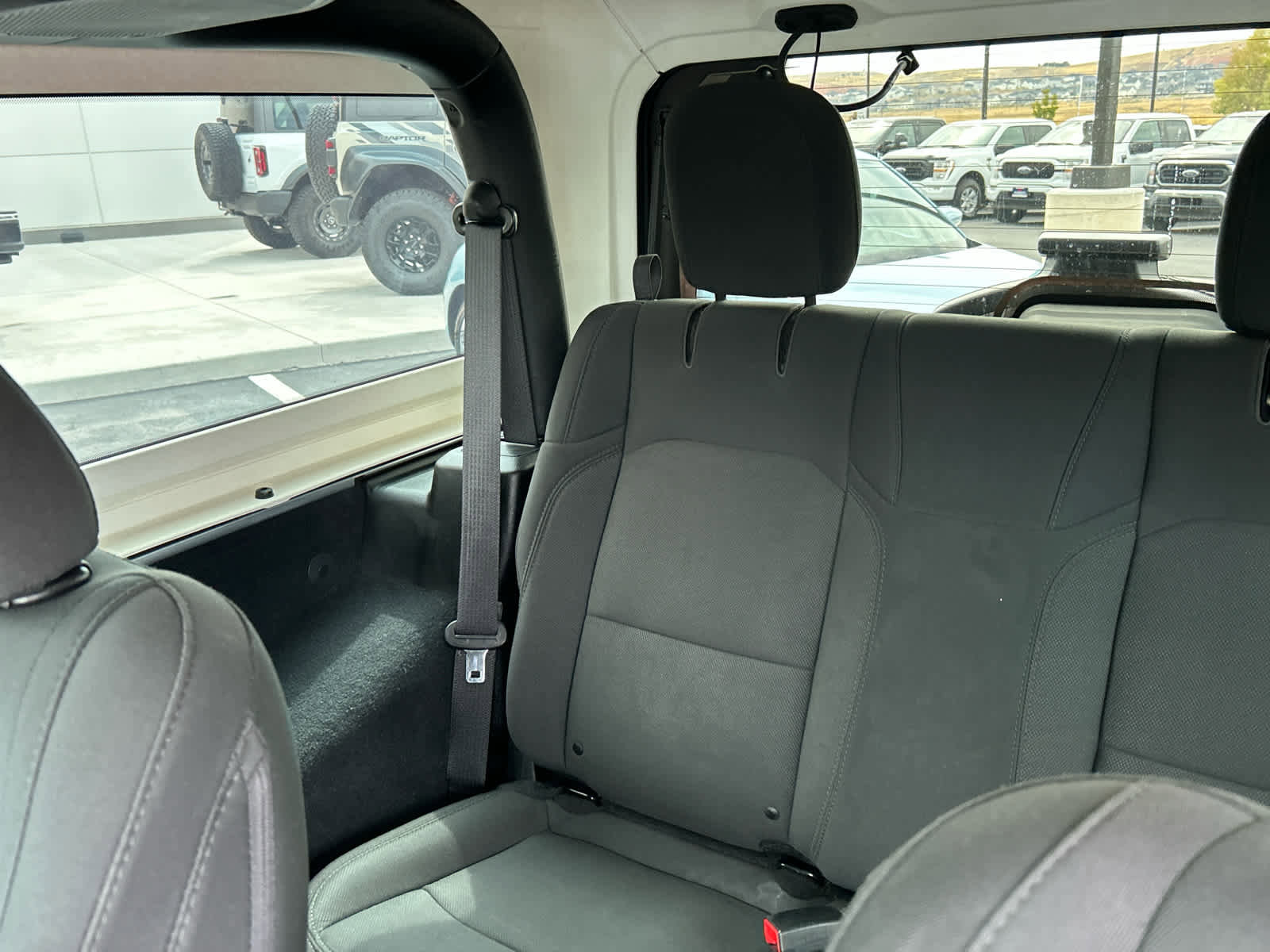 Used 2019 Jeep Wrangler Sport image 24