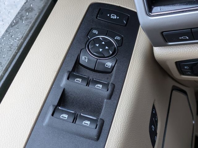 Certified 2020 Ford F350 Lariat w/ Lariat Ultimate Package RWD image 24