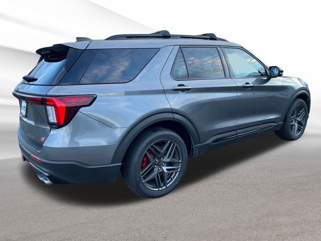 Certified 2025 Ford Explorer ST image 4