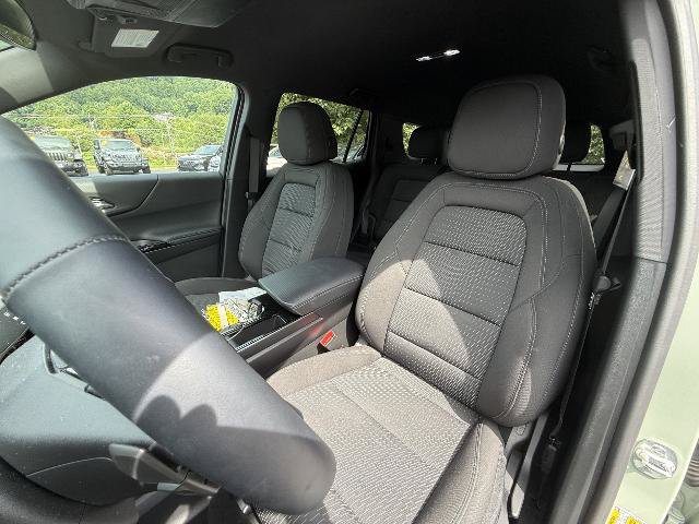 Used 2026 Chevrolet Equinox LT FWD image 4