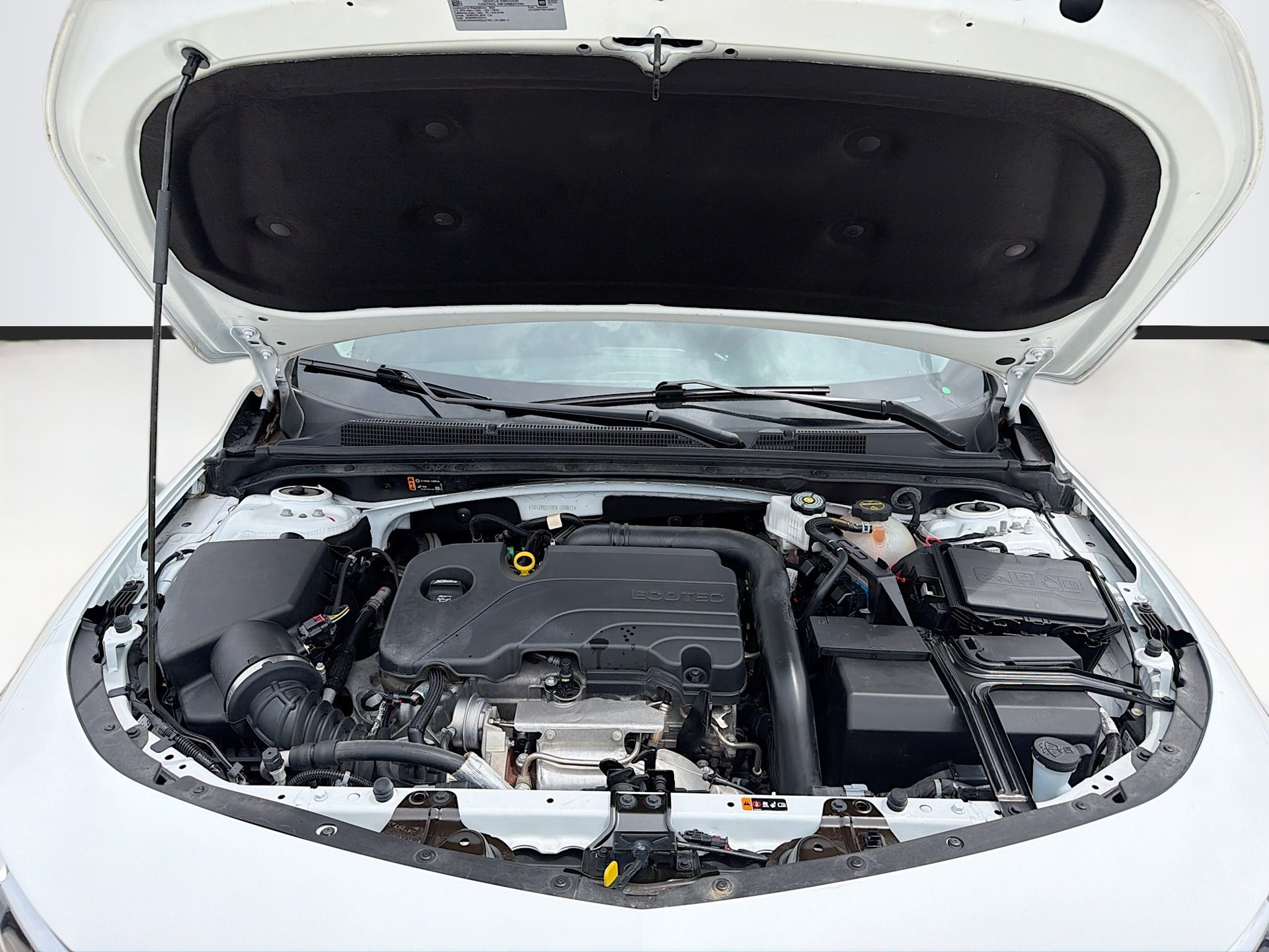 Used 2025 Chevrolet Malibu LS w/ LPO, Floor Liner Package FWD image 31