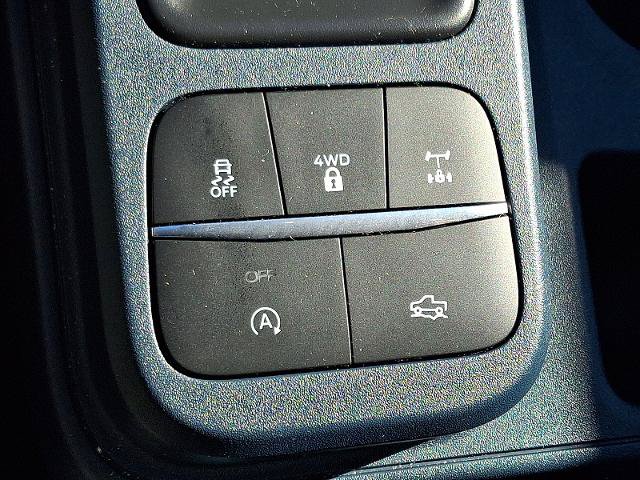 Certified 2026 Ford Maverick Tremor AWD/4WD image 26