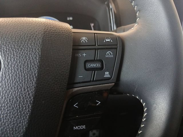 Used 2025 Toyota Camry SE FWD image 6