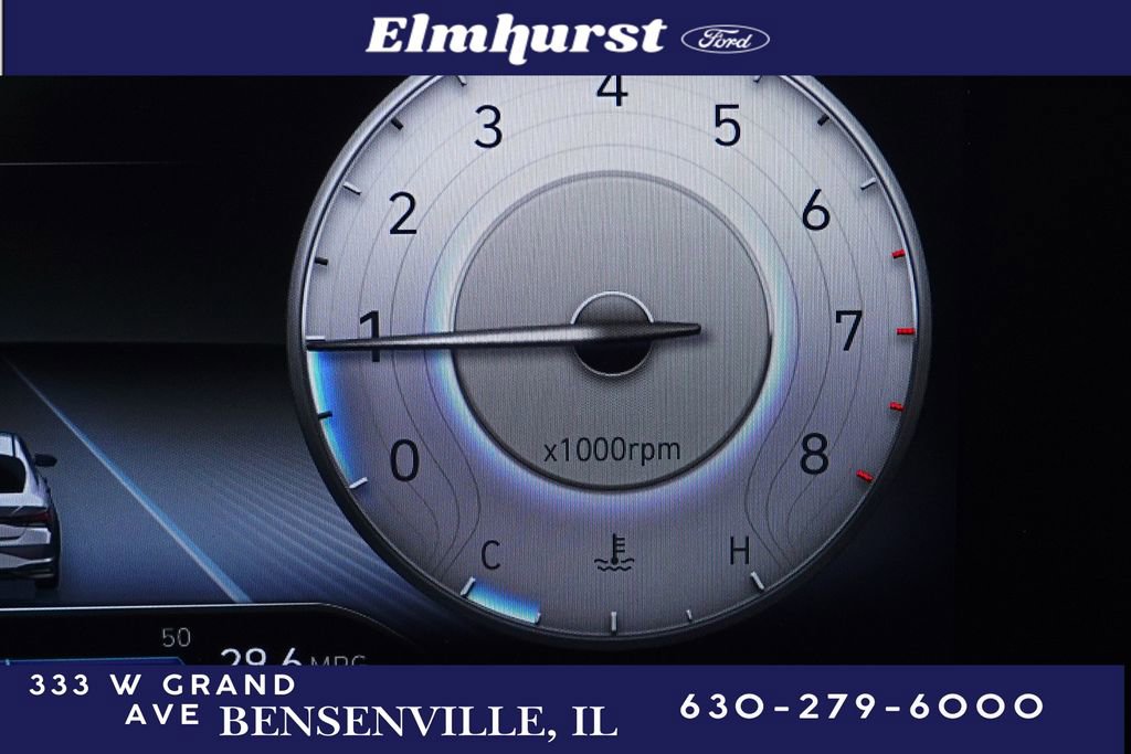 Used 2021 Hyundai Elantra Limited image 16