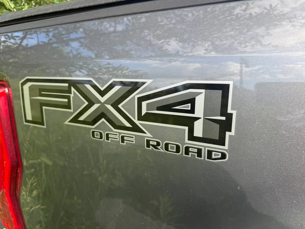 Certified 2022 Ford F350 XLT w/ Black Appearance Package AWD/4WD image 12