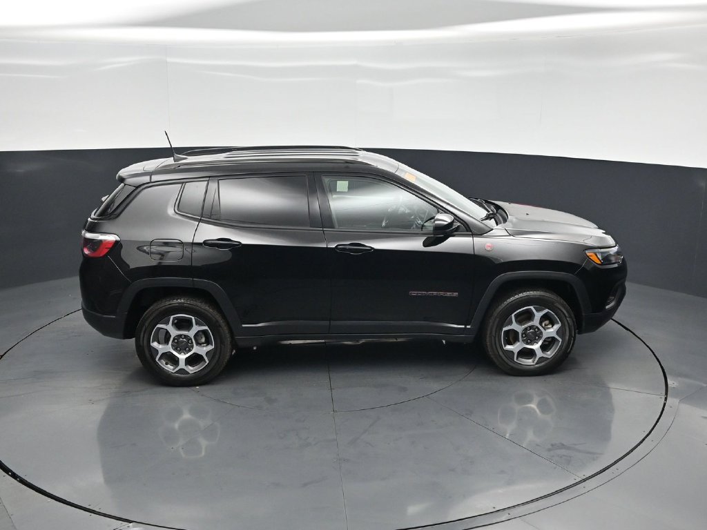 Used 2022 Jeep Compass Trailhawk AWD/4WD image 34