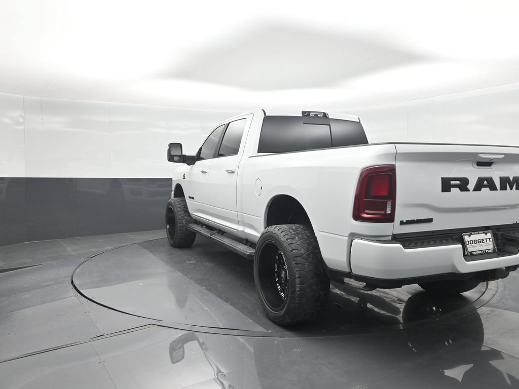 Used 2025 RAM 2500 Laramie AWD/4WD image 22