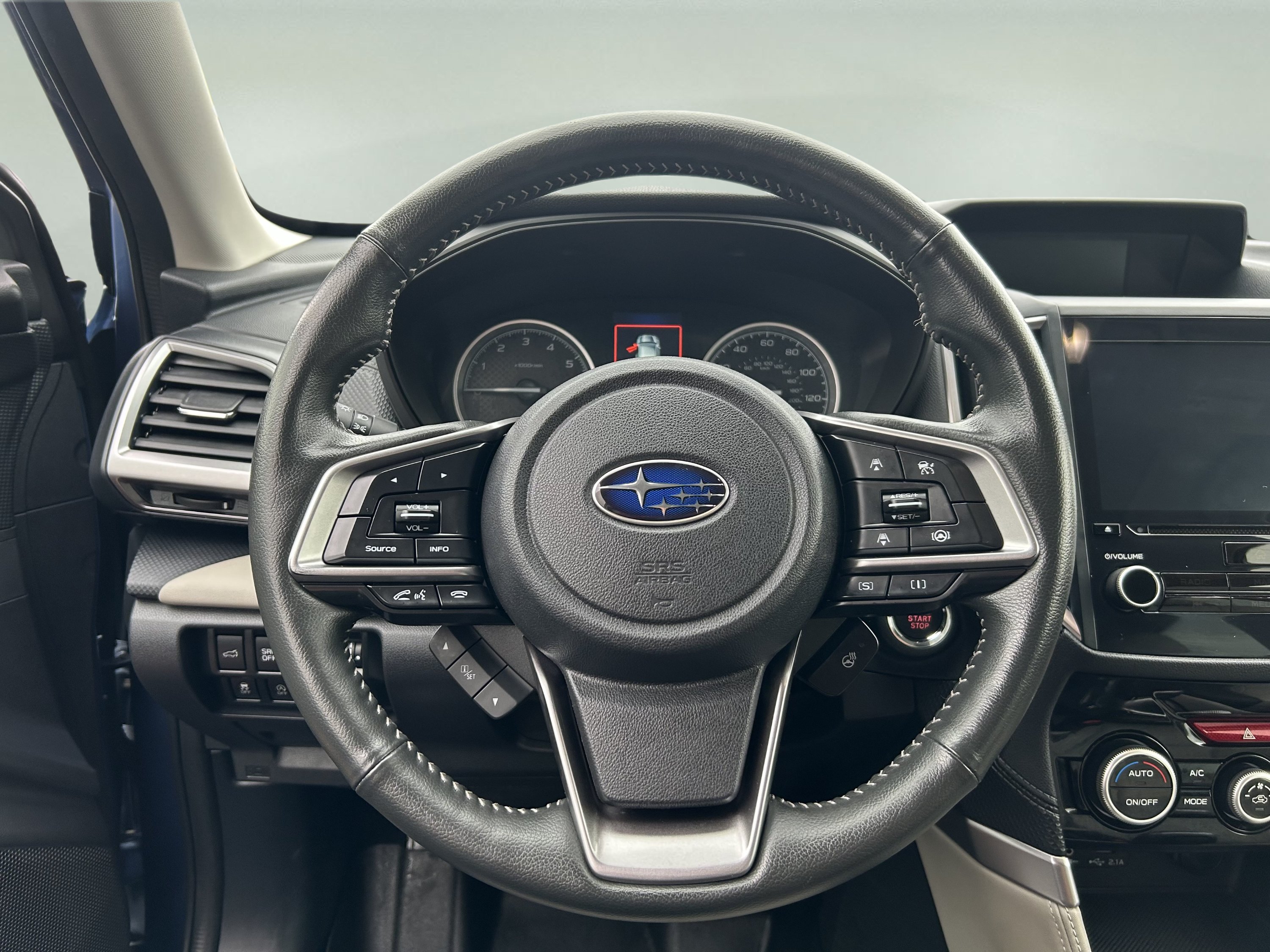 Used 2023 Subaru Forester Limited AWD/4WD image 12