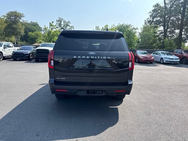 Certified 2025 Ford Expedition Active AWD/4WD image 7