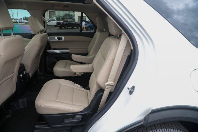 Certified 2022 Ford Explorer Limited w/ Equipment Group 301A AWD/4WD image 30