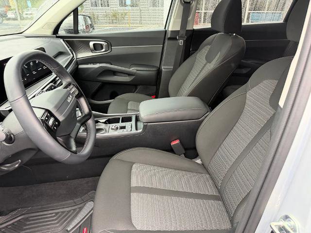 Used 2026 Kia Sorento LX FWD image 11
