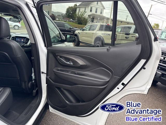 Used 2023 GMC Terrain SLT image 30