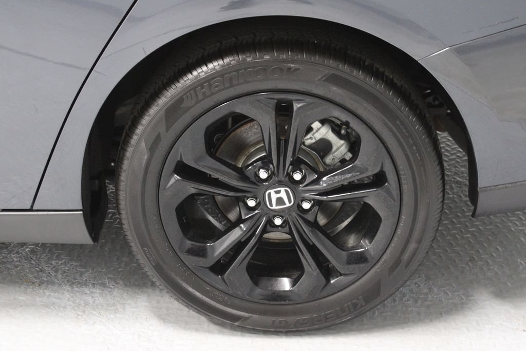 Used 2025 Honda Accord SE image 18