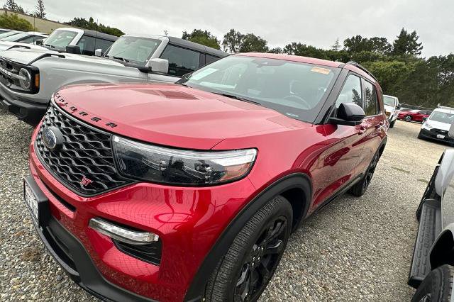 Certified 2023 Ford Explorer ST w/ Equipment Group 401A AWD/4WD image 3
