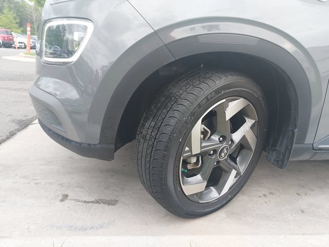 Used 2022 Hyundai Venue Limited FWD image 29