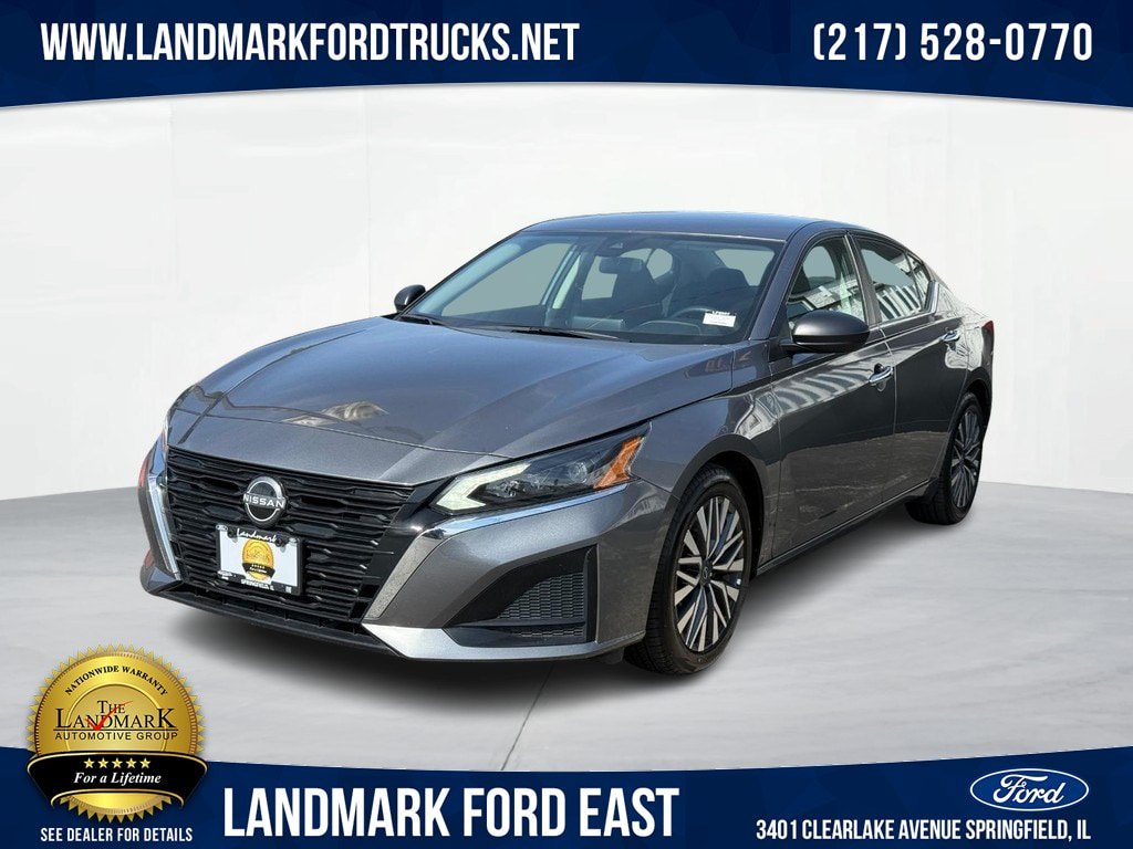 Used 2025 Nissan Altima 2.5 SV FWD image 1
