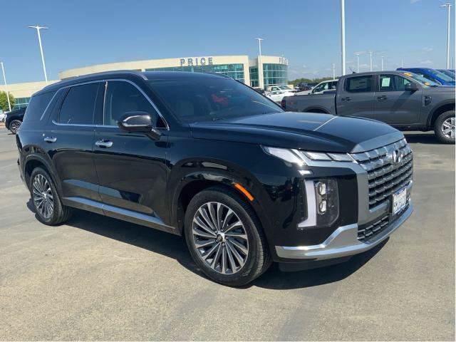 Used 2024 Hyundai Palisade Calligraphy FWD image 3
