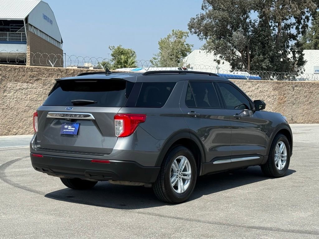 Certified 2023 Ford Explorer XLT RWD image 4