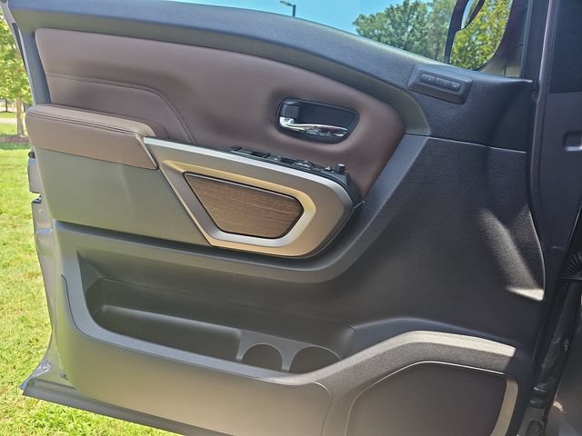 Used 2024 Nissan Titan Platinum Reserve w/ Moonroof Package AWD/4WD image 11