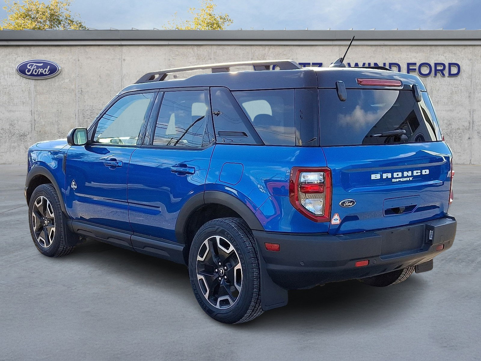 Certified 2022 Ford Bronco Sport Outer Banks w/ Tech Package image 5