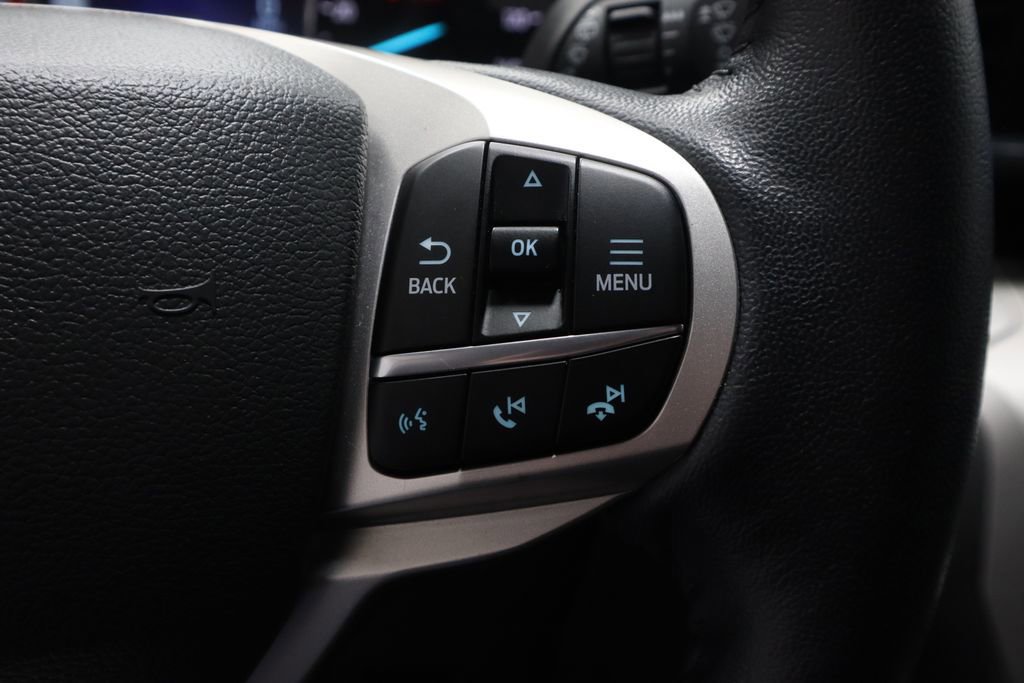 Certified 2022 Ford Explorer XLT w/ Equipment Group 202A image 32