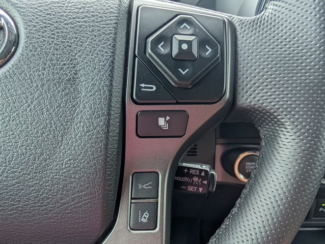 Used 2023 Toyota Tacoma TRD Off-Road w/ Technology Package AWD/4WD image 15