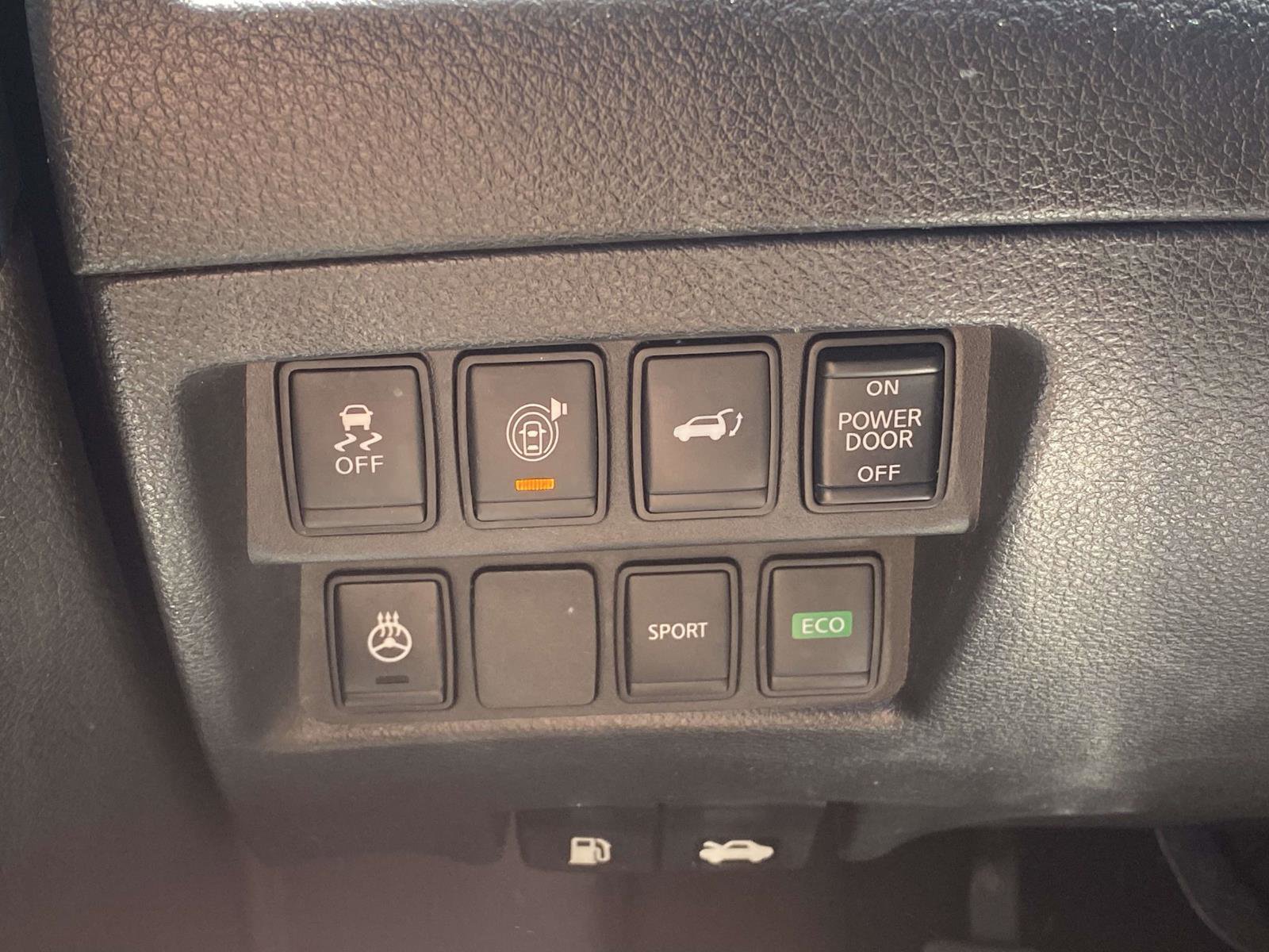 Used 2017 Nissan Rogue SV w/ SV Premium Package FWD image 19