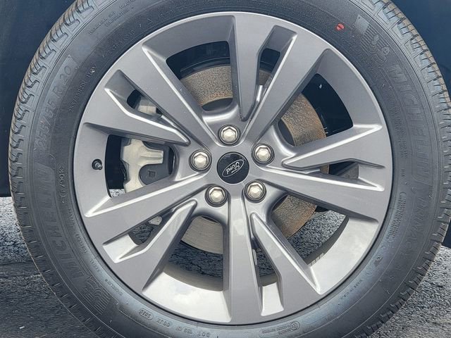 Certified 2026 Ford Explorer Active w/ Active Comfort Package AWD/4WD image 17