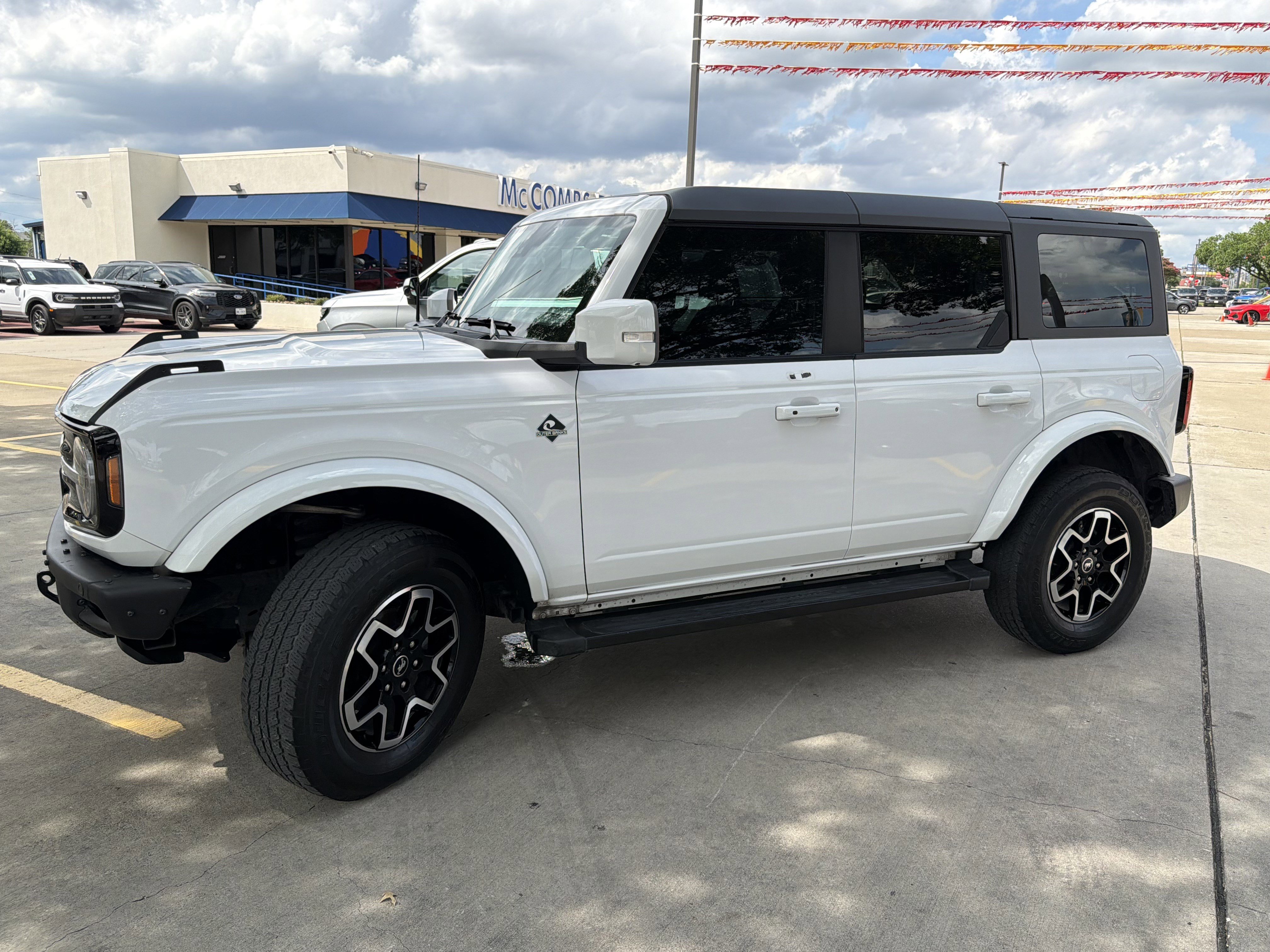 Certified 2022 Ford Bronco Outer Banks AWD/4WD image 11