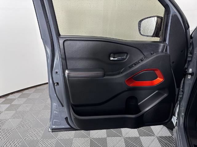 Used 2023 Nissan Frontier PRO-4X w/ Pro Convenience Package image 24