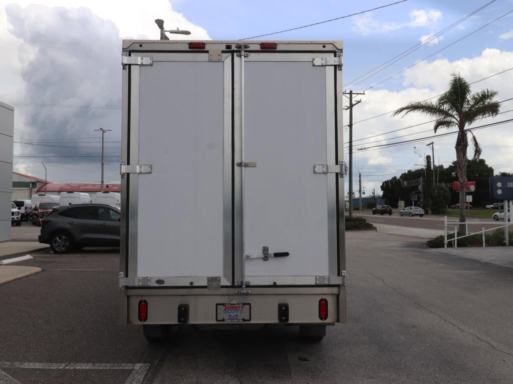 Certified 2024 Ford E-350 and Econoline 350 Super Duty w/ Power Windows & Locks Group RWD image 16