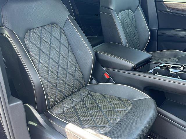 Used 2024 Volkswagen Atlas SEL Premium R-Line AWD/4WD image 15