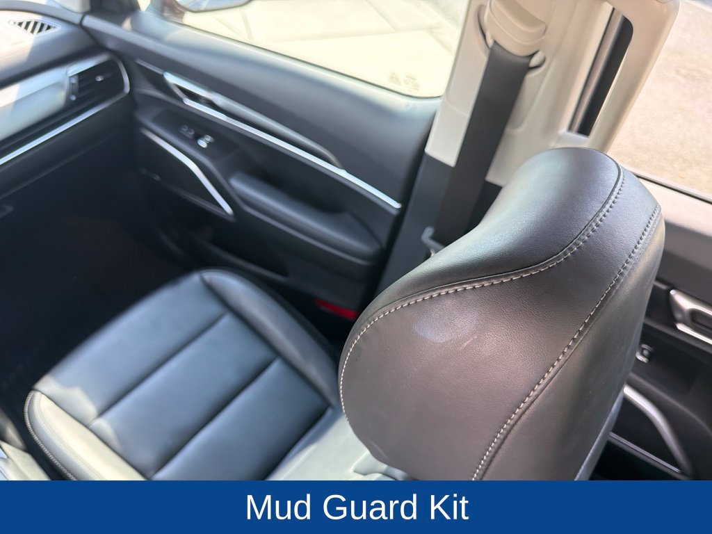 Used 2025 Kia Telluride S FWD image 21