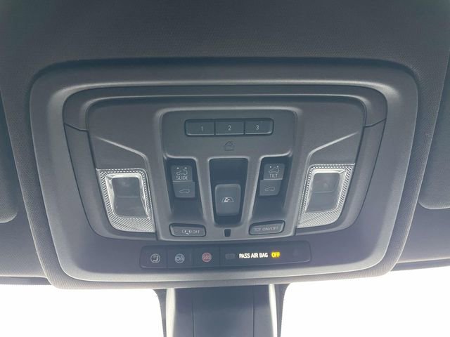 Used 2022 GMC Sierra 3500 Denali w/ Denali Ultimate Package image 27