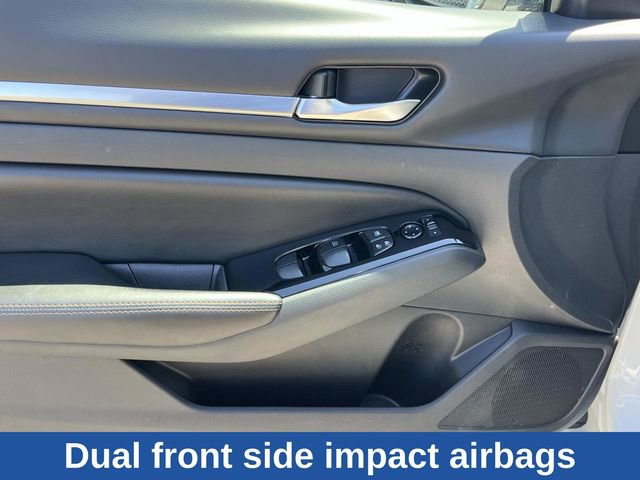 Used 2024 Nissan Altima 2.5 SR FWD image 28