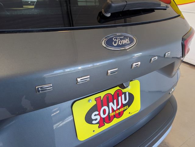Certified 2024 Ford Escape Platinum AWD/4WD image 33