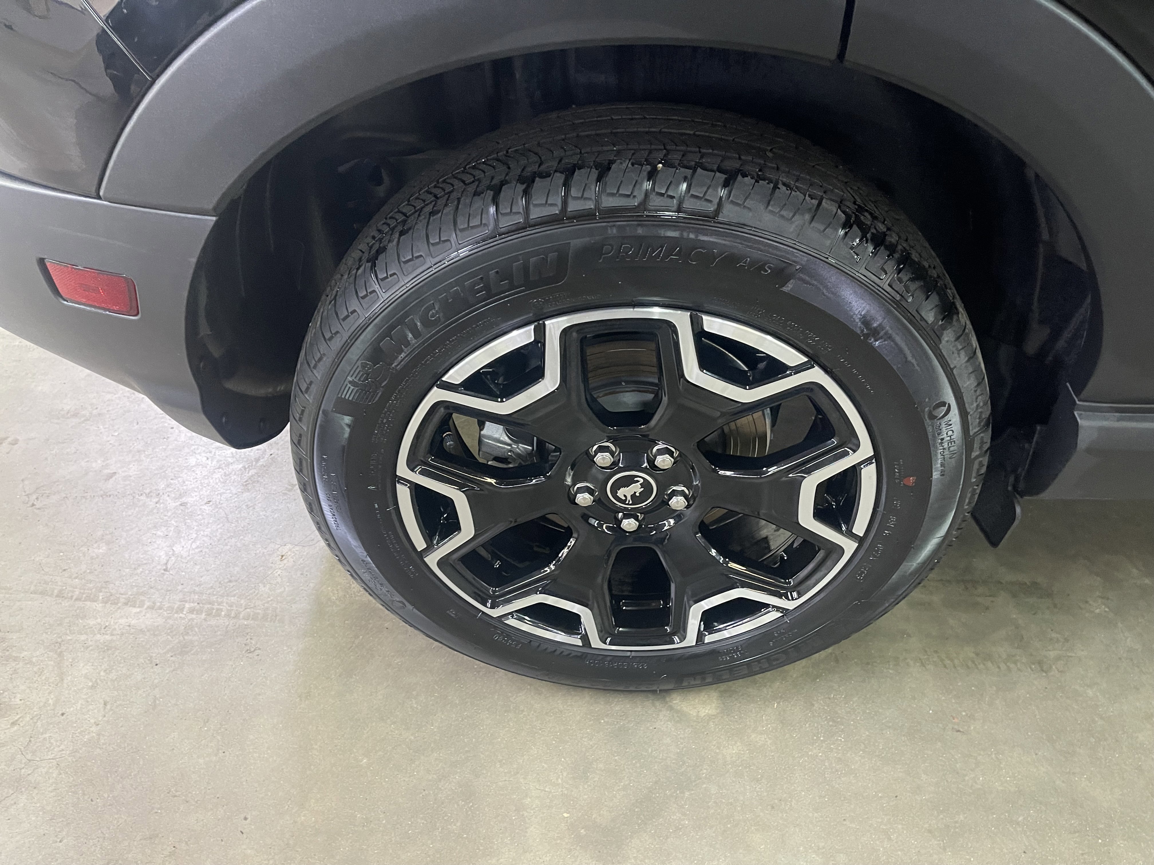 Certified 2025 Ford Bronco Sport Outer Banks w/ Outer Banks Tech Package+ AWD/4WD image 12