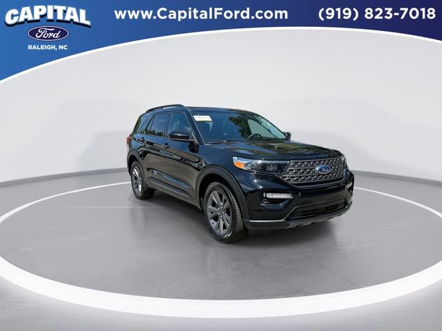 Certified 2023 Ford Explorer XLT w/ Equipment Group 202A AWD/4WD image 2