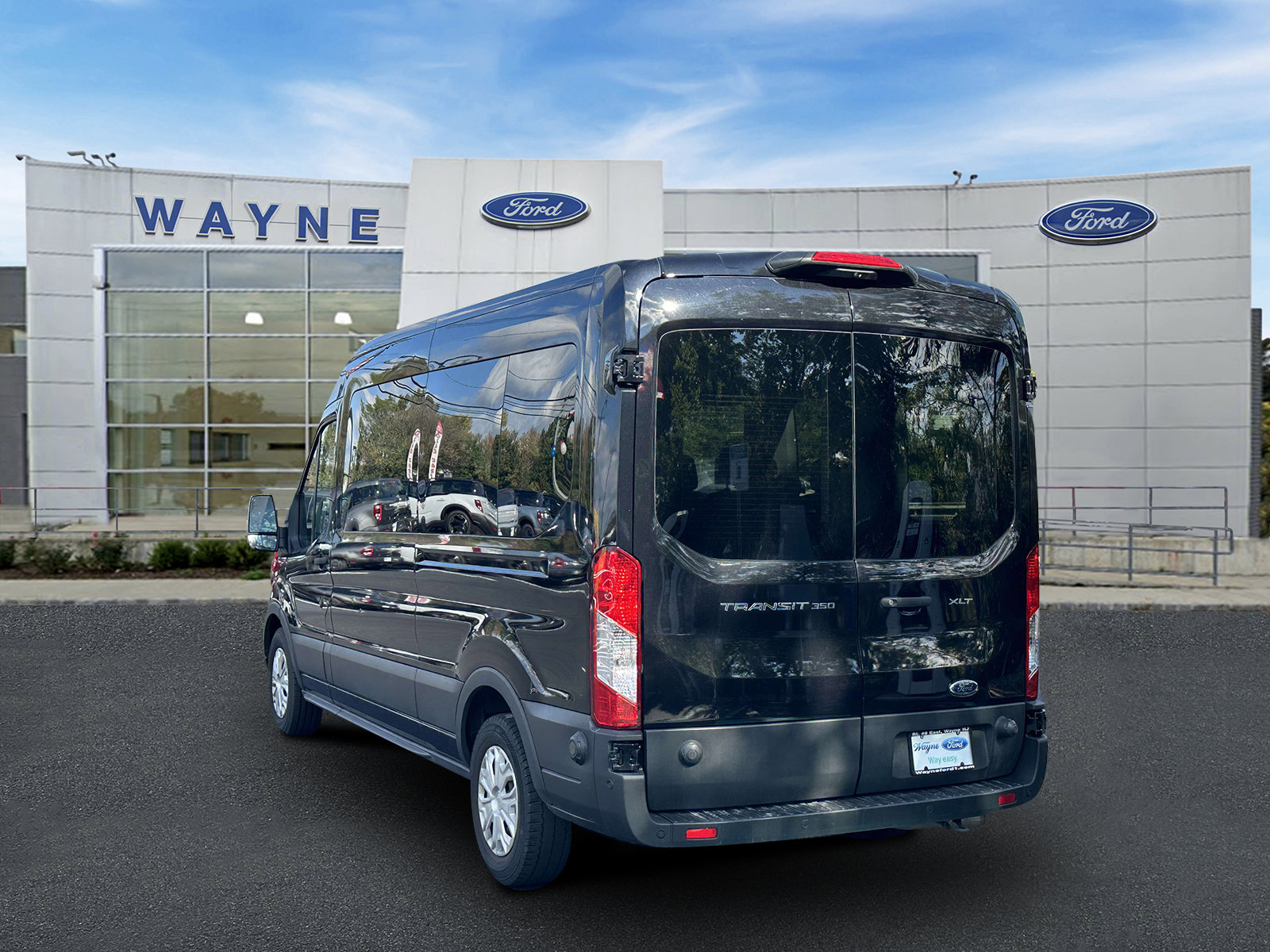 Certified 2024 Ford Transit 350 XLT RWD image 4
