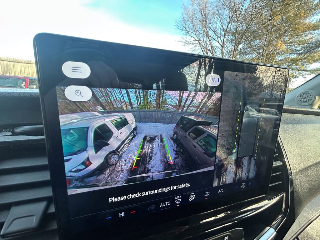 Certified 2023 Ford Transit 350 XLT image 21