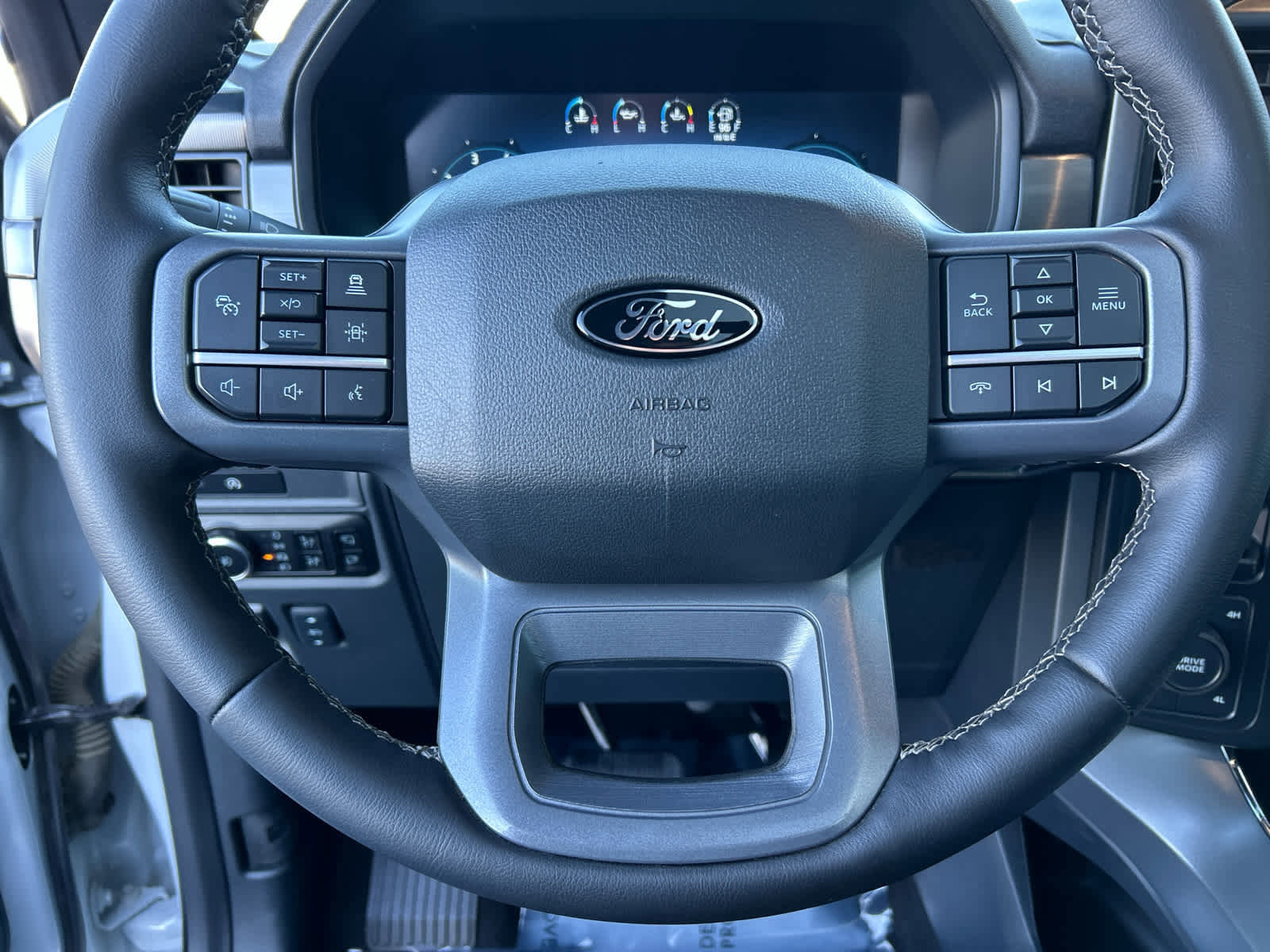 Certified 2025 Ford F150 Lariat image 30