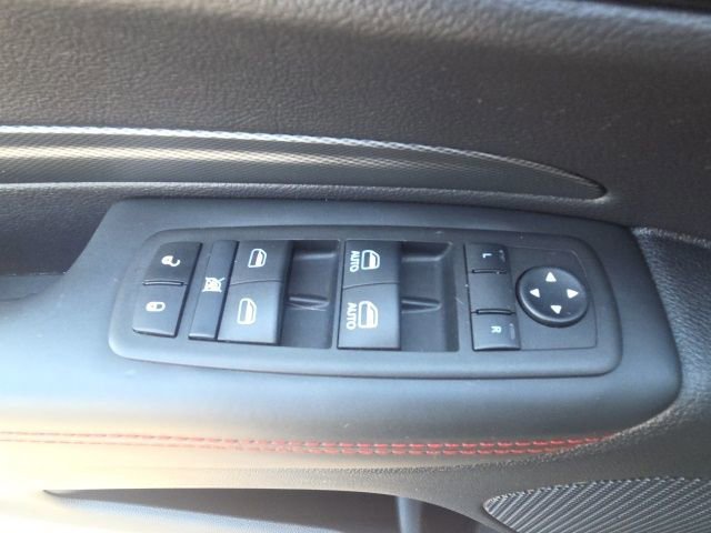 Used 2024 Dodge Durango R/T w/ Tow 'N Go Package AWD/4WD image 26