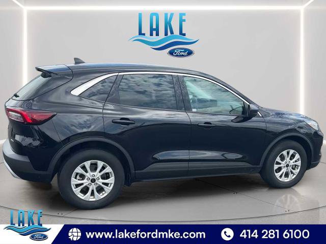 Certified 2023 Ford Escape Active AWD/4WD image 10