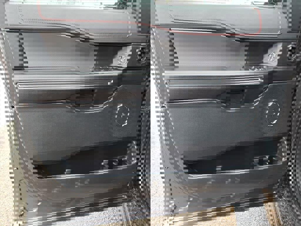 Certified 2020 Ford Expedition Limited w/ Equipment Group 303A image 17