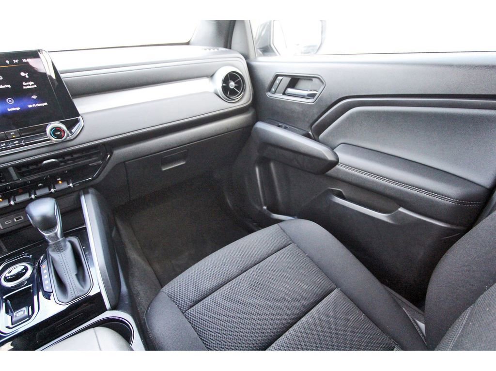 Used 2023 Chevrolet Colorado LT image 13
