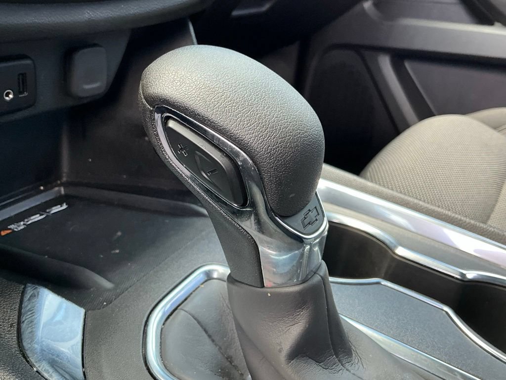 Used 2023 Chevrolet Traverse LT FWD image 45